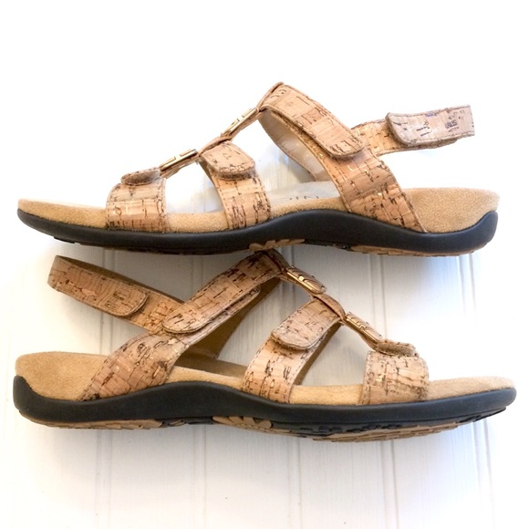 vionic embellished sandals